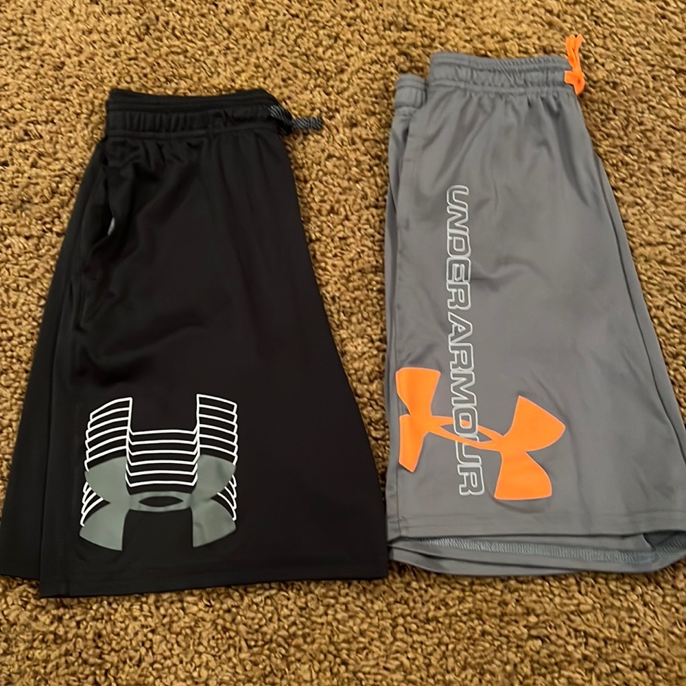Boys under Armour shorts